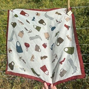 VTG Accessory Street Retro Scarf shoes And Handbags hair or neck 20x20